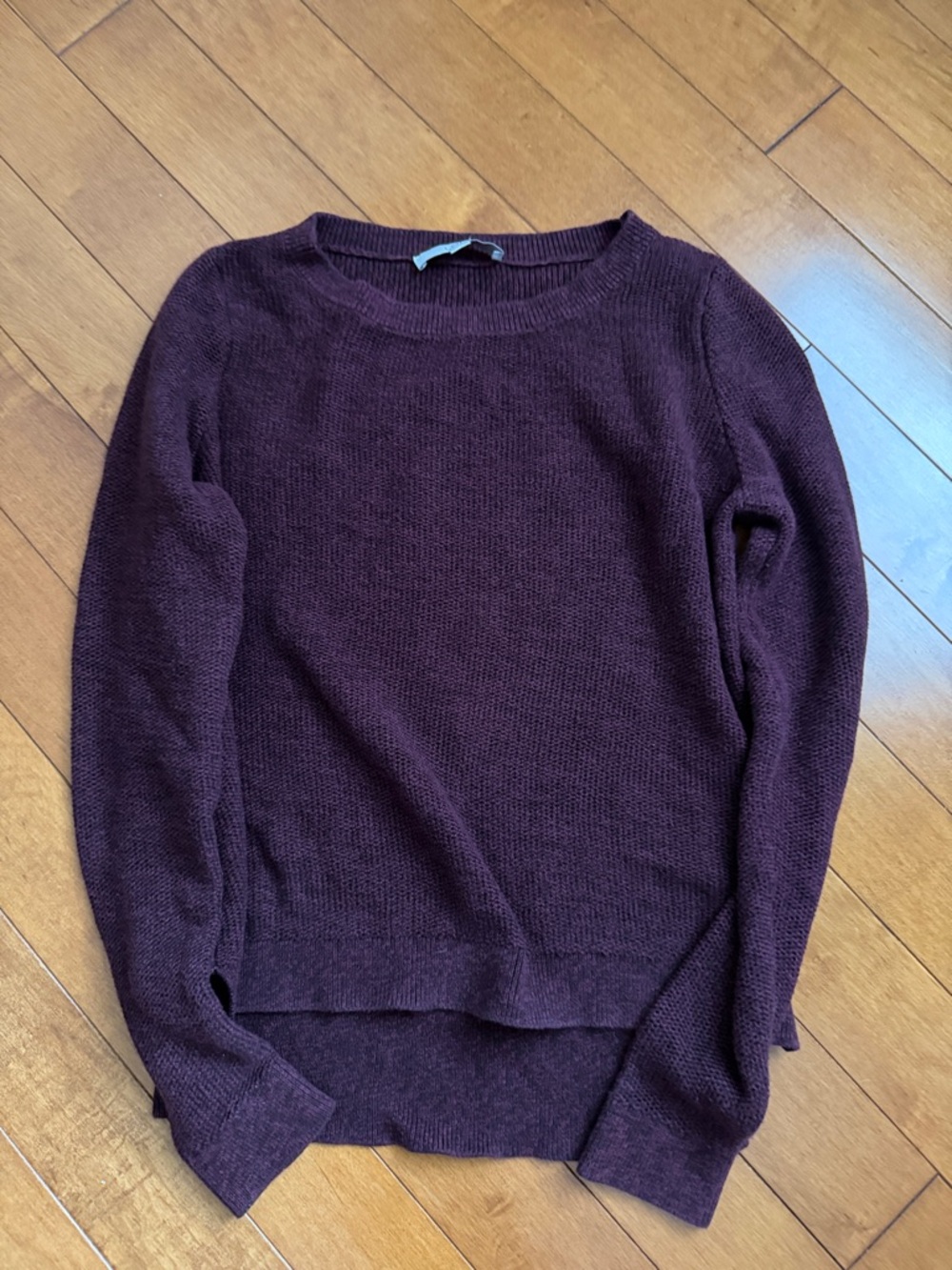 Women’s Crewneck Sweater - burgundy